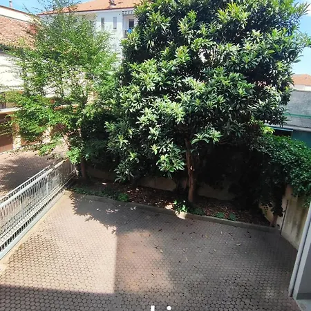 Vida 21 * Alba (Piedmont)